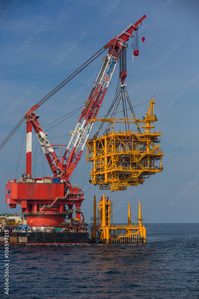 Oil rig lifting