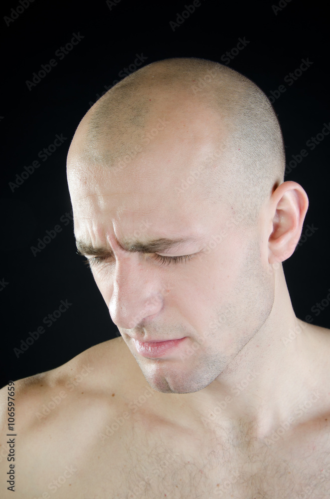 Obraz premium Man suffering from the head ache