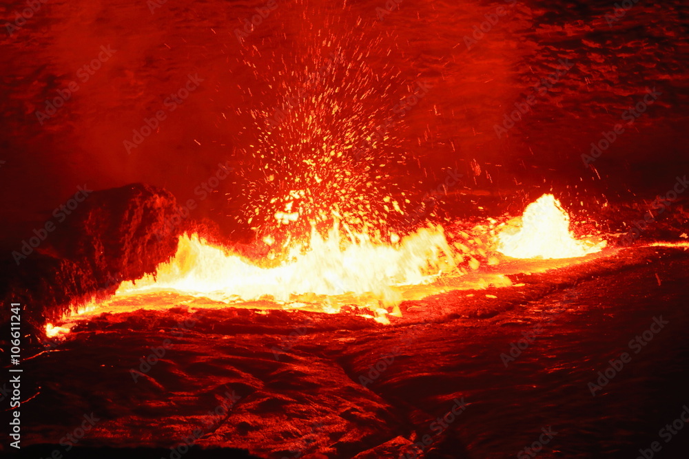 Naklejka premium Burning lava lake in the Erta Ale volcano-Danakil-Ethiopia. 0207