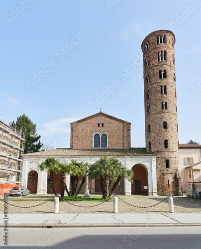 Basilica di Sant' Apollinare Nuovo photo