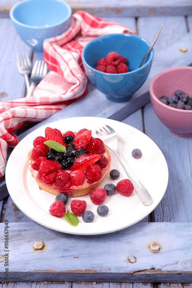 berry cake berry cake