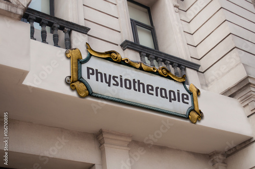 Schild 81 - Physiotherapie