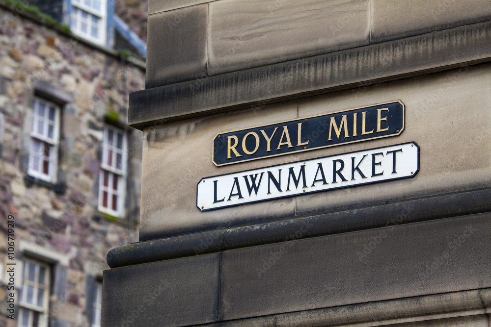 Lawnmarket on The Royal Mile in Edinburgh, Scotland. Lawnmarket on The Royal Mile in Edinburgh, Scotland.