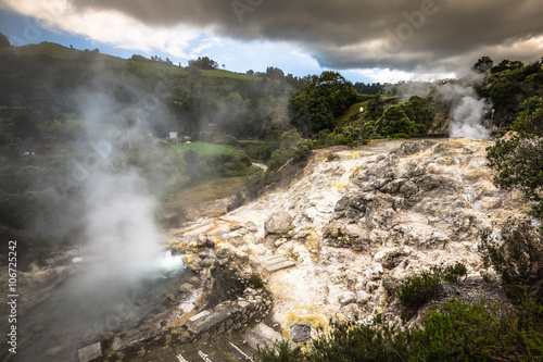 Obraz na płótnie Hot spring waters in Furnas, Sao Miguel. Azores. Portugal w salonie