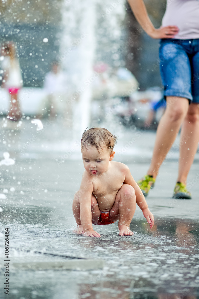 baby in the fountain baby in the fountain