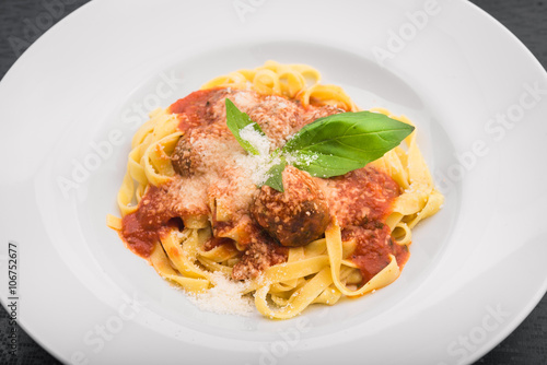 pasta tagliatelle with meat balls
