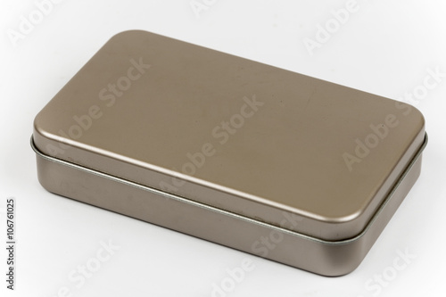 Empty metal box for cosmetic brushes