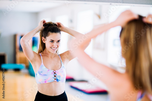 Sporty Woman getting ready