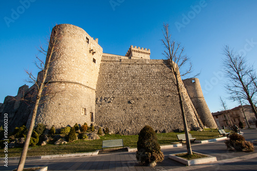 Il castello Piccolomini di Celano in Abruzzo