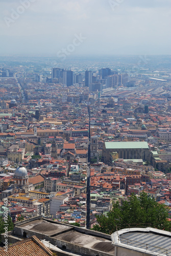 Spaccanapoli, la strada che divide il cuore della vecchia Napoli dall'alto in Certosa 