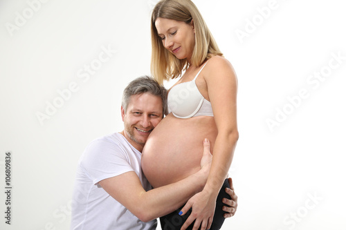 Rodzice oczekujący narodzin dziecka 