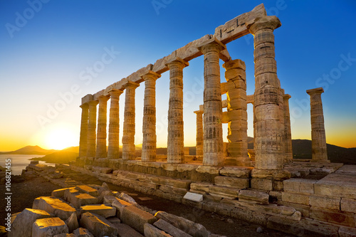 Obraz na płótnie Greece. Cape Sounion - Ruins of an ancient Greek temple of Poseidon before sunset w salonie
