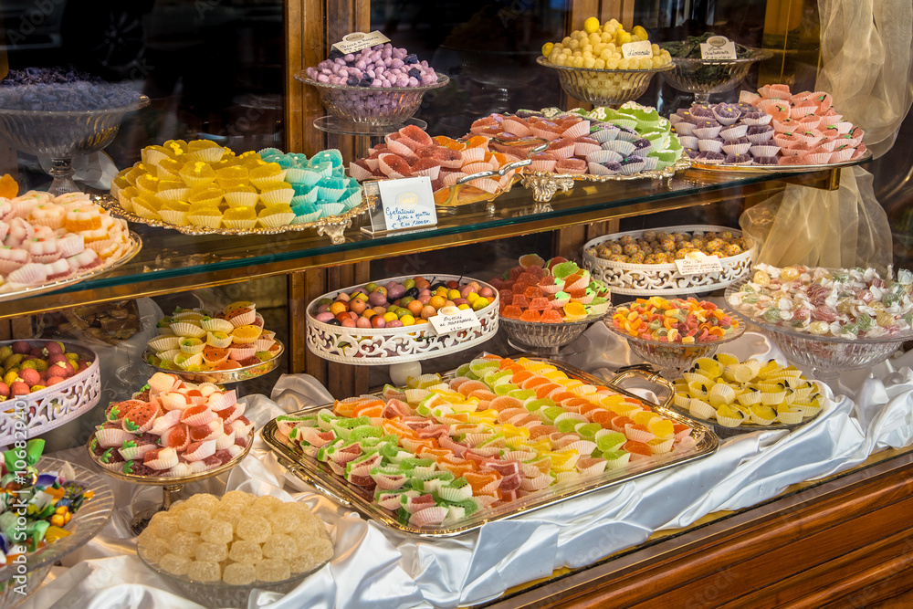 Pastry shop glass display Pastry shop glass display