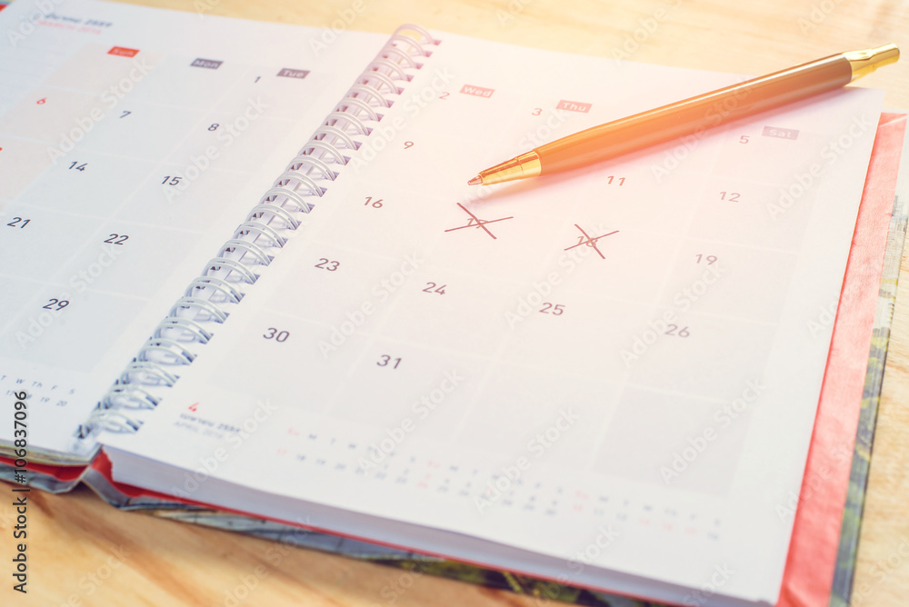 Notebook and pen with glasses calendar format Notebook and pen with glasses calendar format