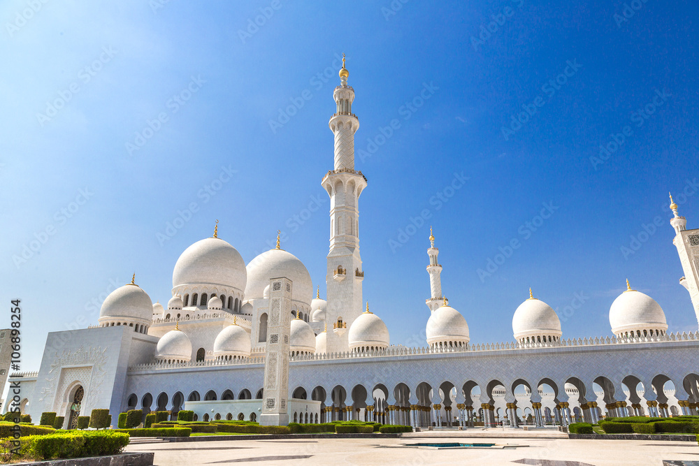 Sheikh Zayed White Mosque