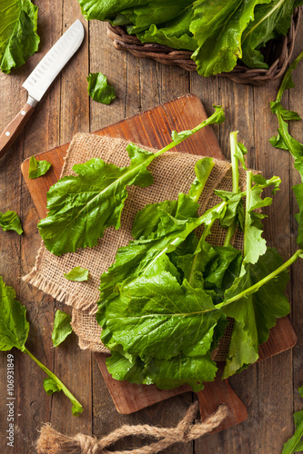 Raw Organic Turnip Greens