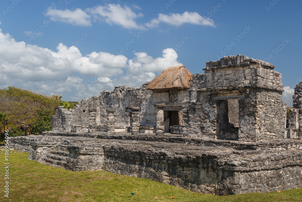 Ruins of the ancient Mayan city of Tulum, Mexico