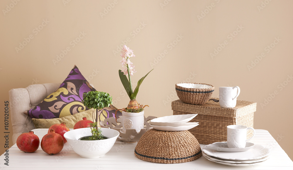 white wicker basket dinner set cream color wall decor white wicker basket dinner set cream color wall decor