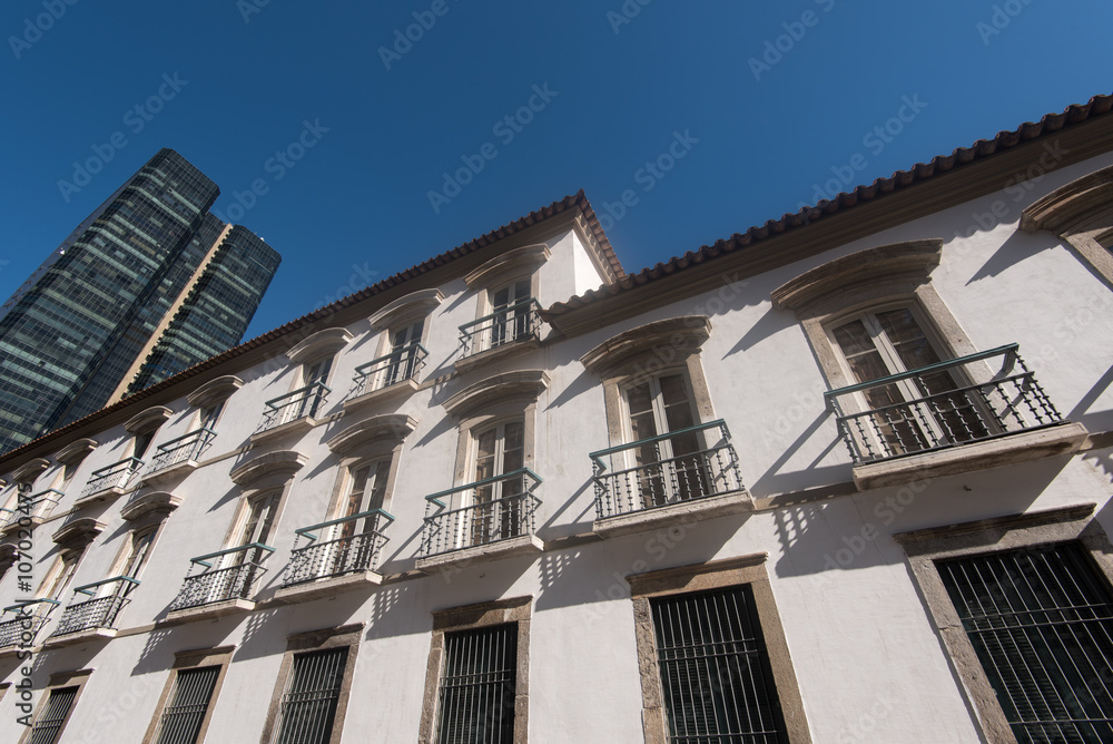 Obraz premium Portuguese Colonial Building in Downtown Rio de Janeiro