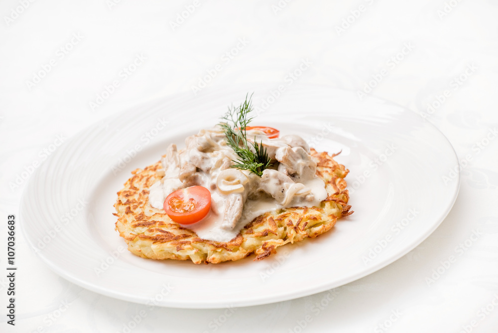 potato pancakes with mushrooms