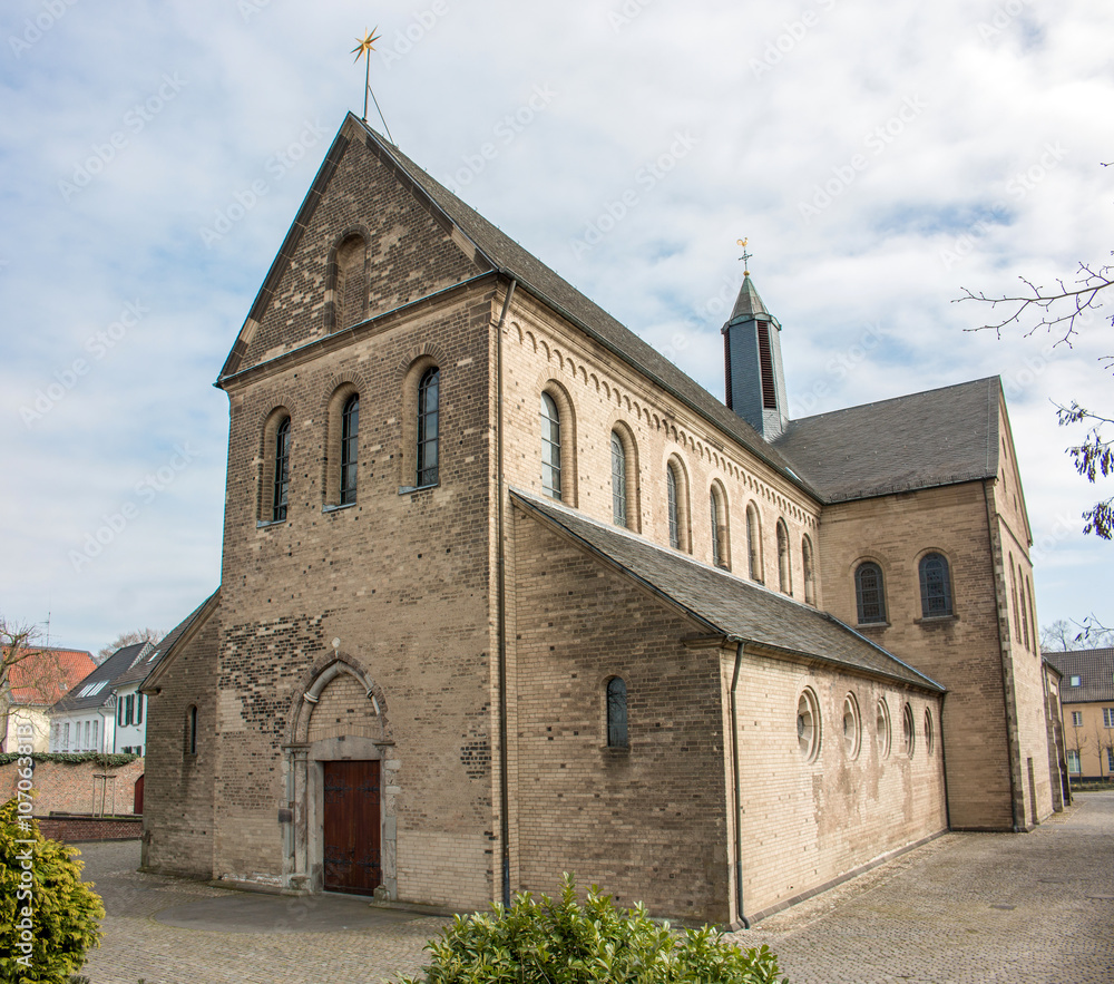Fototapeta premium St. Suitbertus Basilika (Kirche) Kaiserswerth Düsseldorf