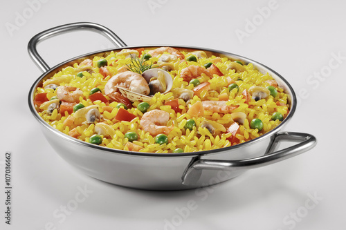 Small paella in a pan