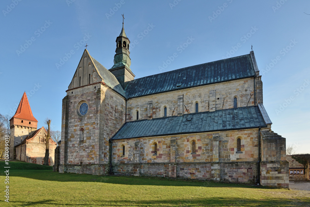 Fototapeta premium Podklasztorze , Sulejów