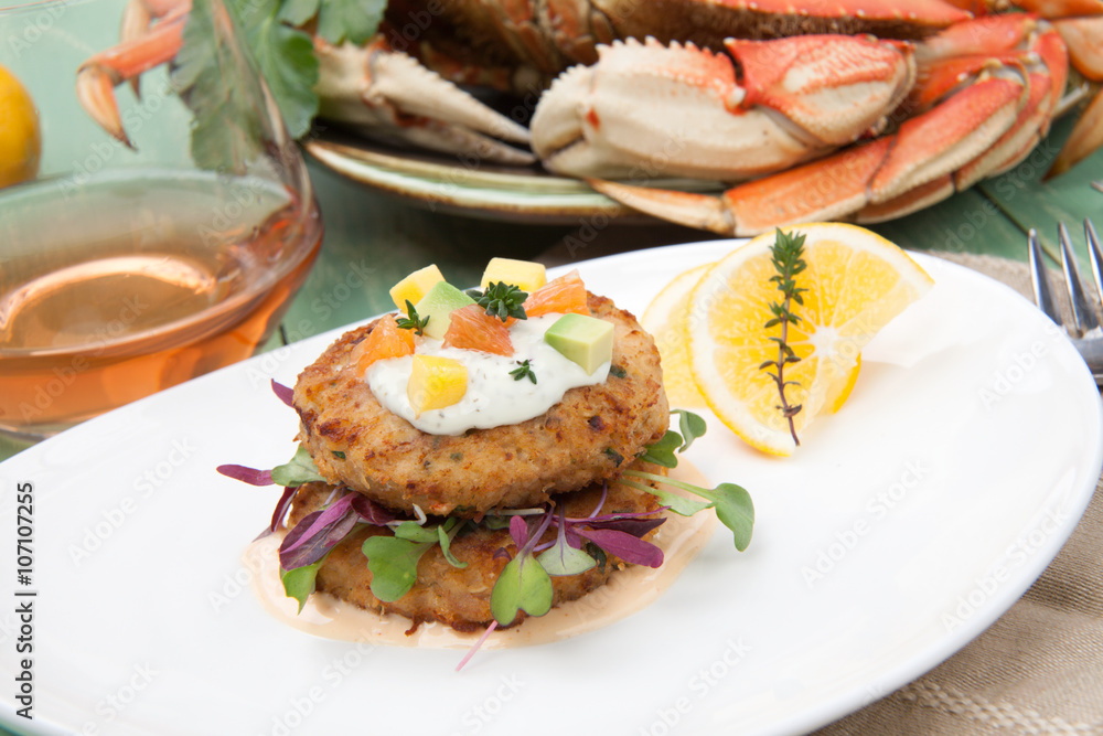 Crab Cakes Appetizer foto de Stock Adobe Stock