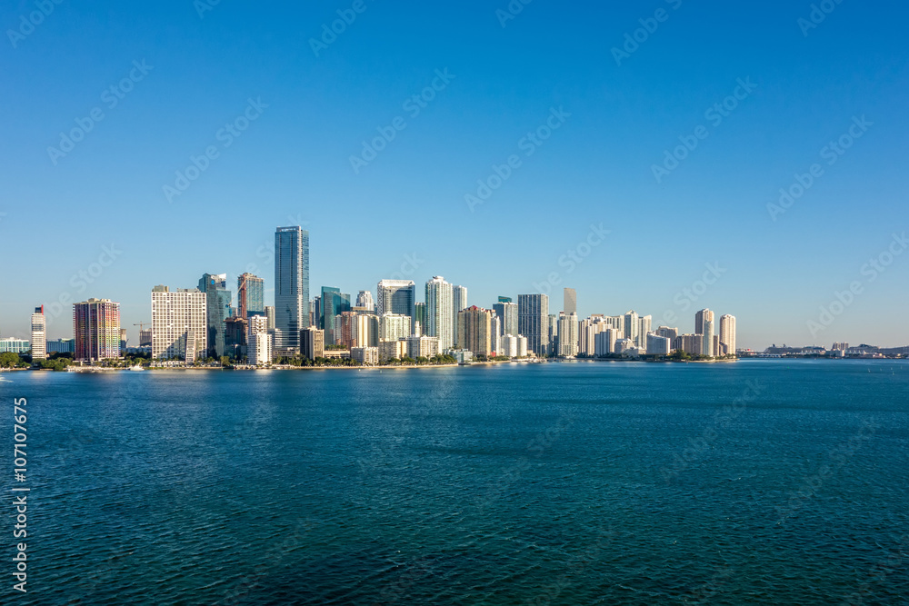Fototapeta premium Miami Florida city skyline morning with blue sky