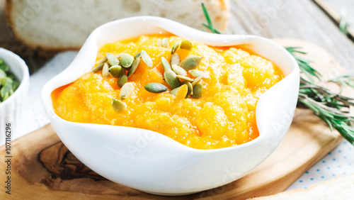 Roasted pumpkin with seeds