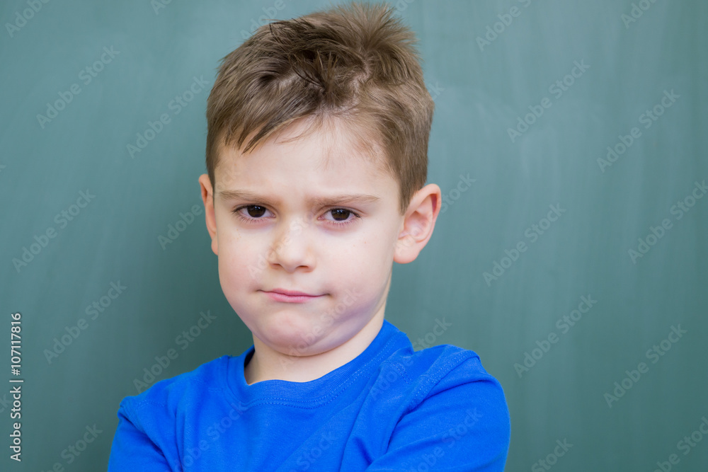 schulkind ist unsicher schulkind ist unsicher