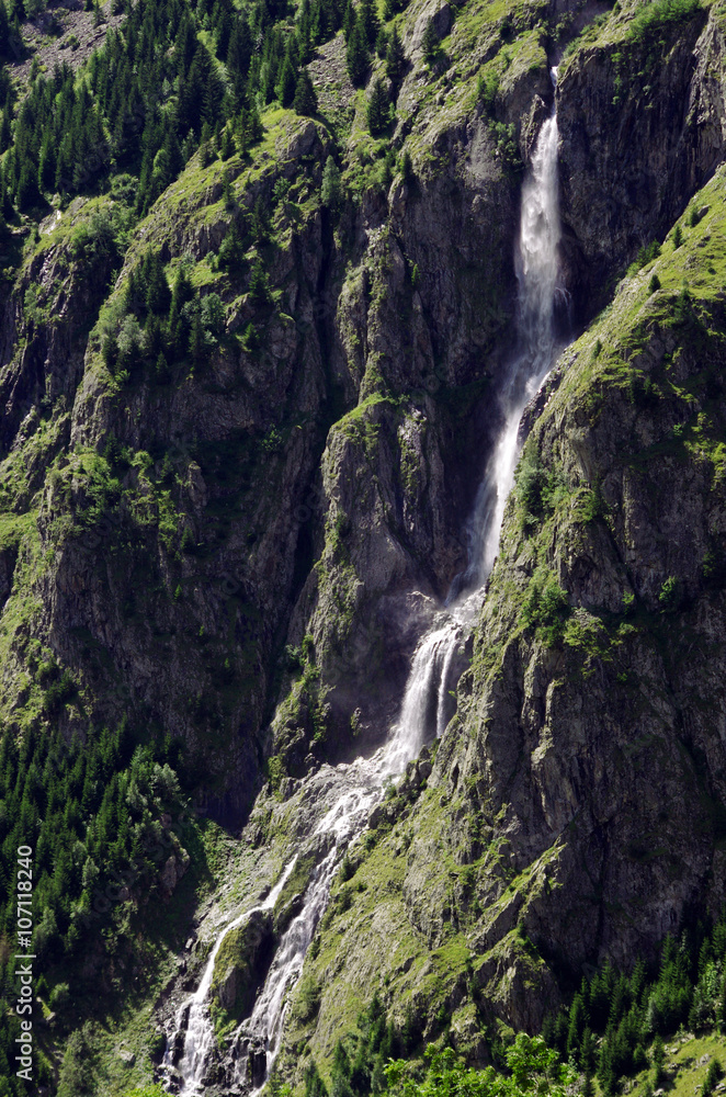 cascade - vallée du vénéon