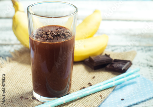 Chocolate banana smoothie 