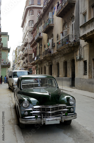 old car in havana, cuba © fivepointsix