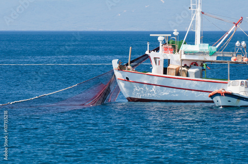 Net fishing boat