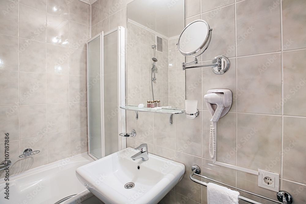 Fototapeta premium Interior of a modern hotel bathroom.