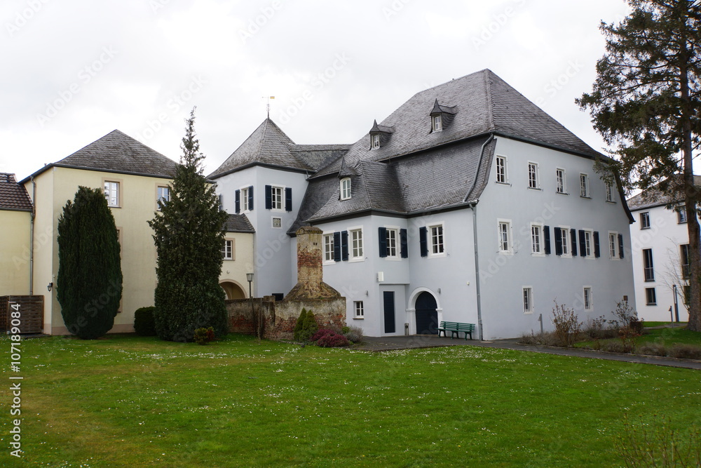 Studienhaus Sankt Lambert in der Burg Lantershofen
