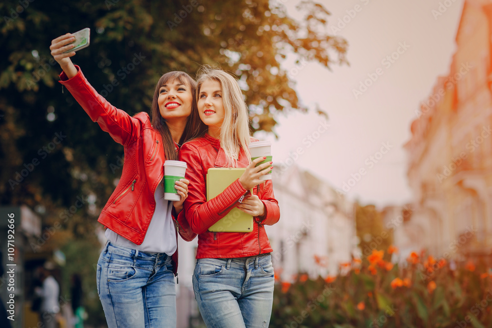 Fototapeta premium girls with phone