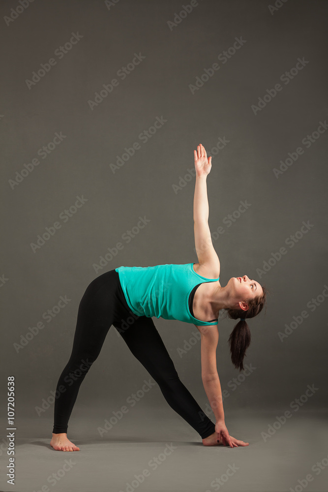 trikonasana yoga
