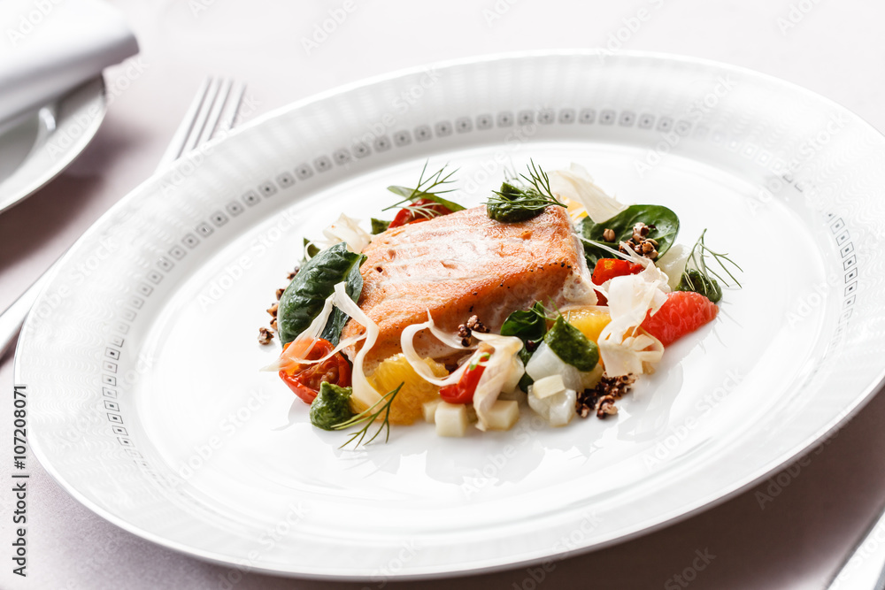 salmon with vegetables