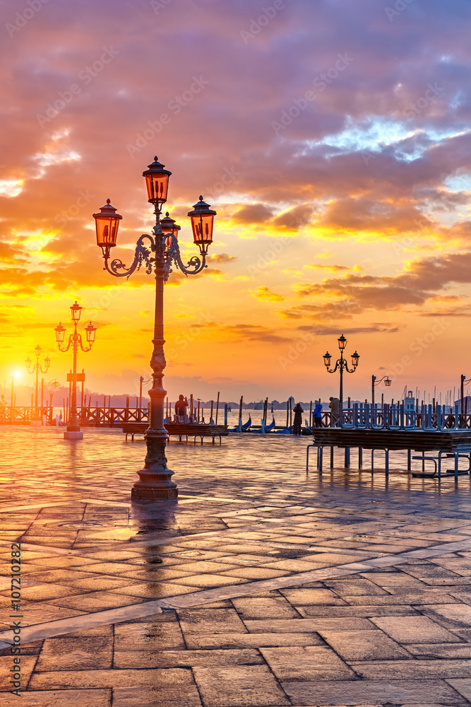 Obraz premium Piazza San Marco at sunrise, Vinice, Italy
