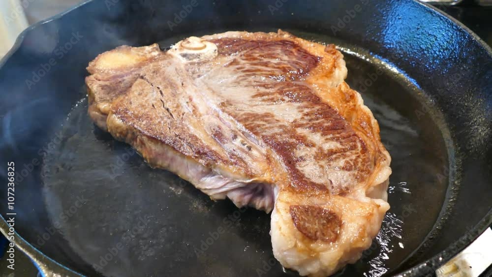 4K vidoe of cooking the delicious Certificate Angus Beef Porterhouse Steak 4K vidoe of cooking the delicious Certificate Angus Beef Porterhouse Steak