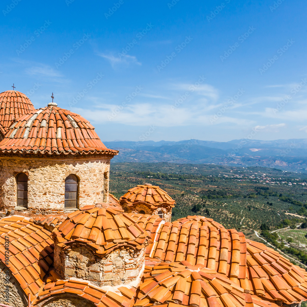 Obraz premium Byzantine church in medieval city of Mystras, Greece, Europe