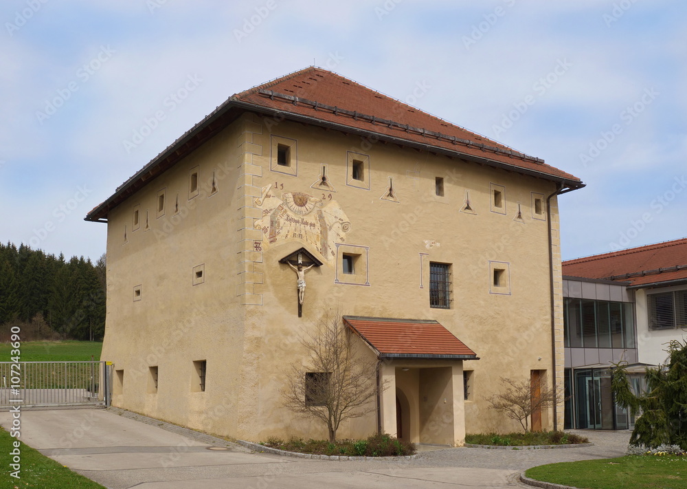 Wehranlage von Schloss Pitzelstätten / Klagenfurt / Kärnten / Österreich