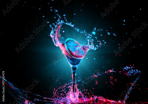 cocktail in glass with splashes