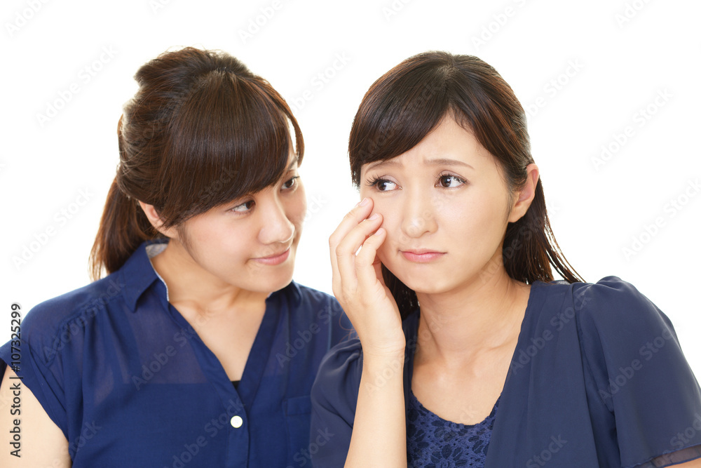 お肌が気になる女性 お肌が気になる女性