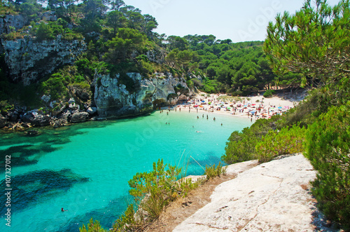 Minorca, Isole Baleari, Spagna: la spiaggia di Cala Macarelleta il 7 luglio 2013