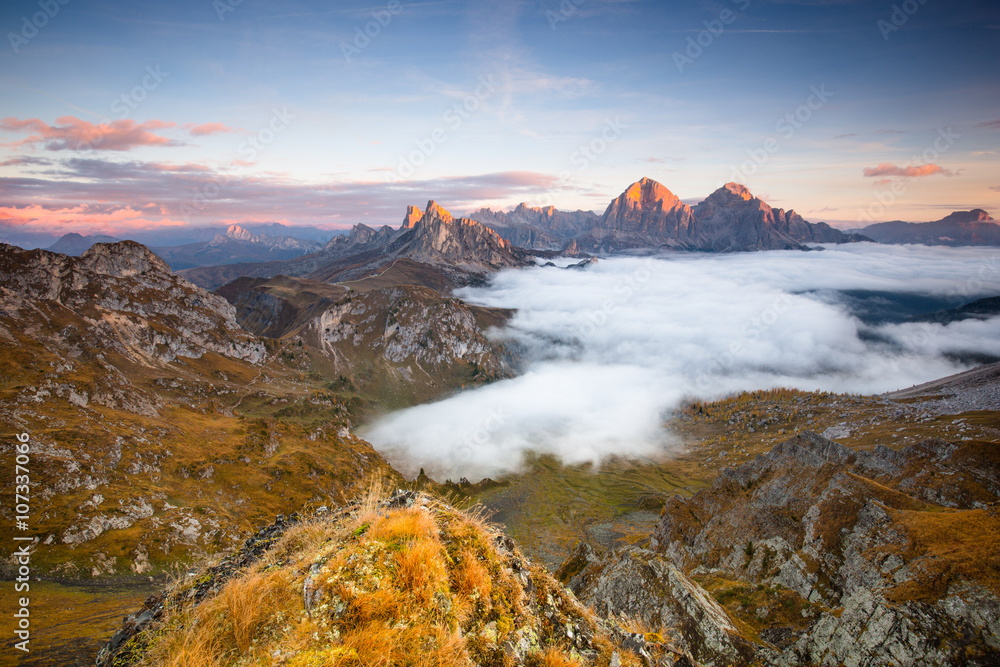 Fototapeta premium Sunrise in Passo Giau