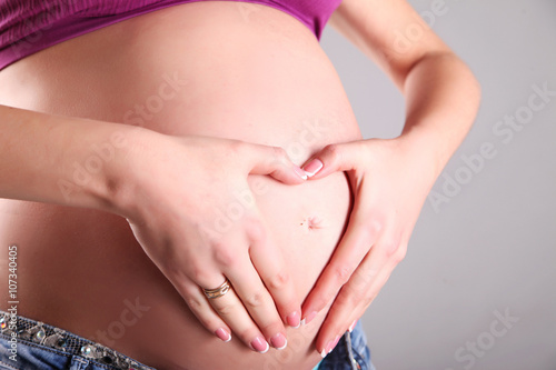 Wallpaper Mural Belly of a pregnant Torontodigital.ca