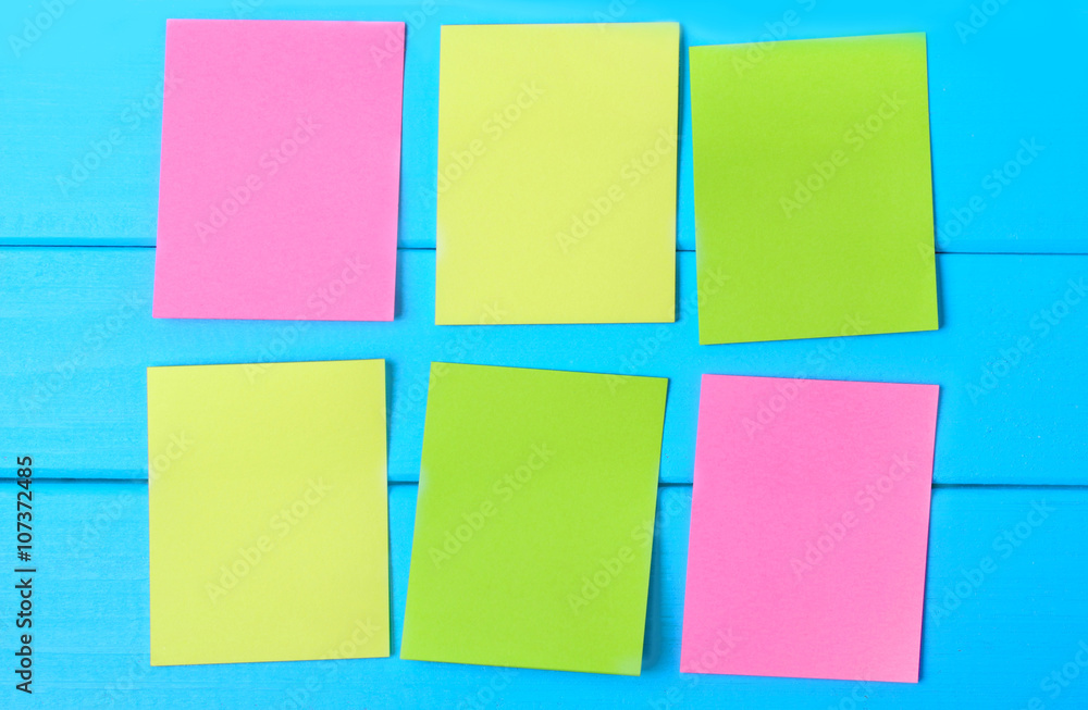 Six empty colorful notes